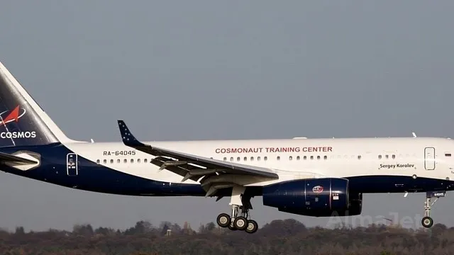 TU-204
