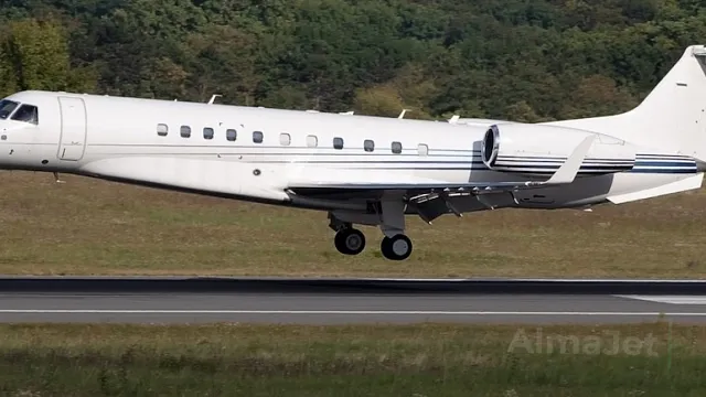 Embraer Legacy 650