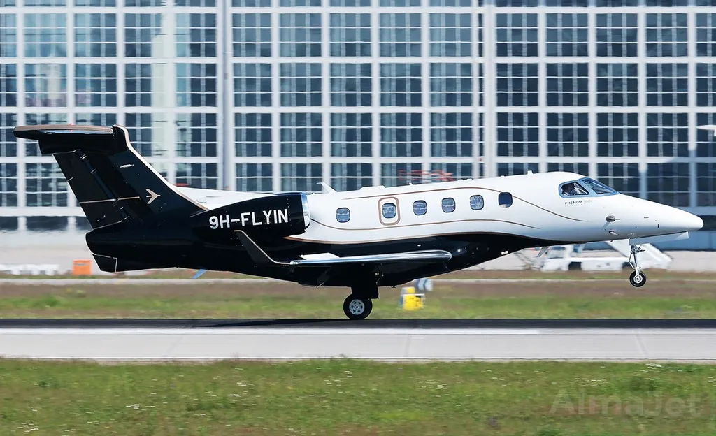 Embraer Phenom 300E