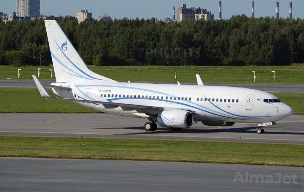 Boeing 737-700