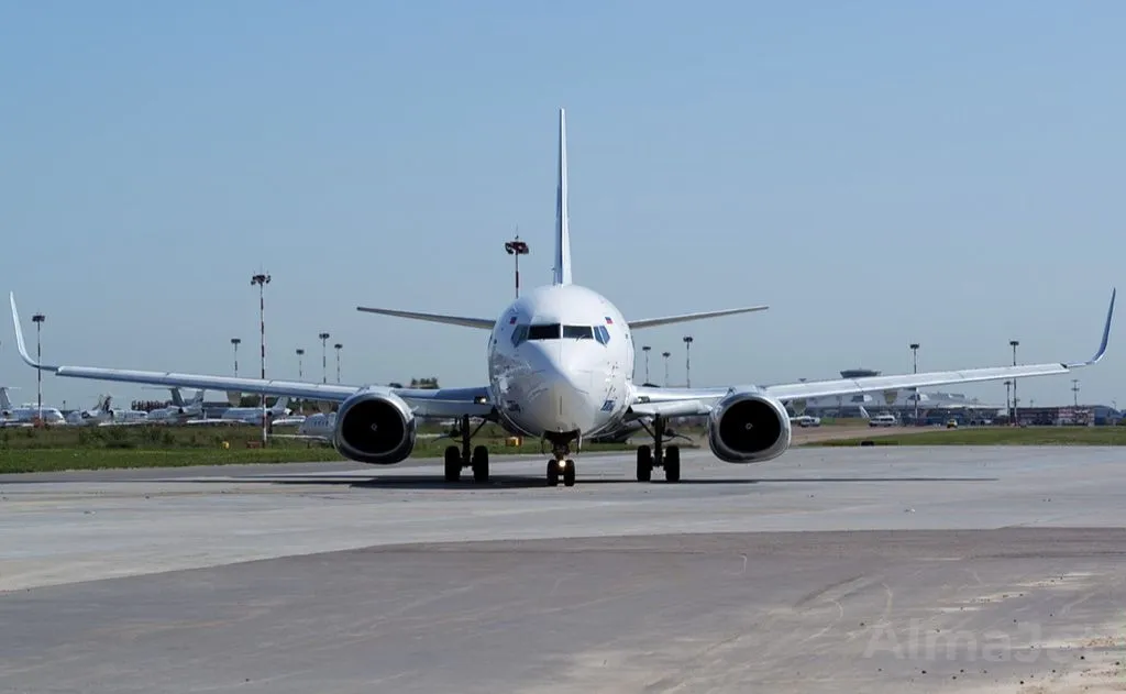 Boeing 737-500