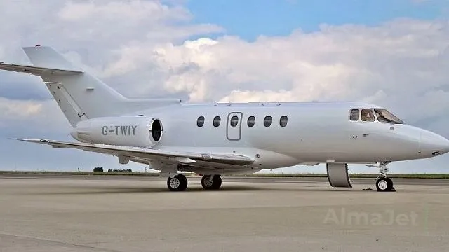 Hawker 750