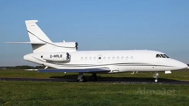 Falcon 900B
