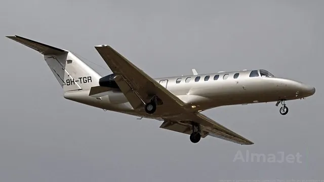 Citation CJ3