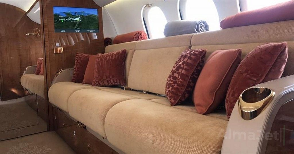 Falcon 8X