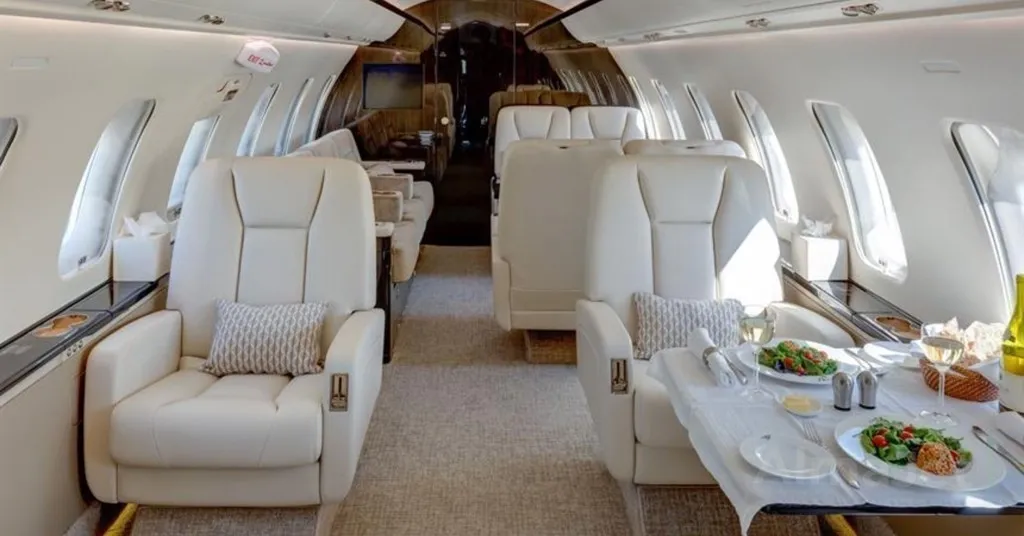 Challenger 605