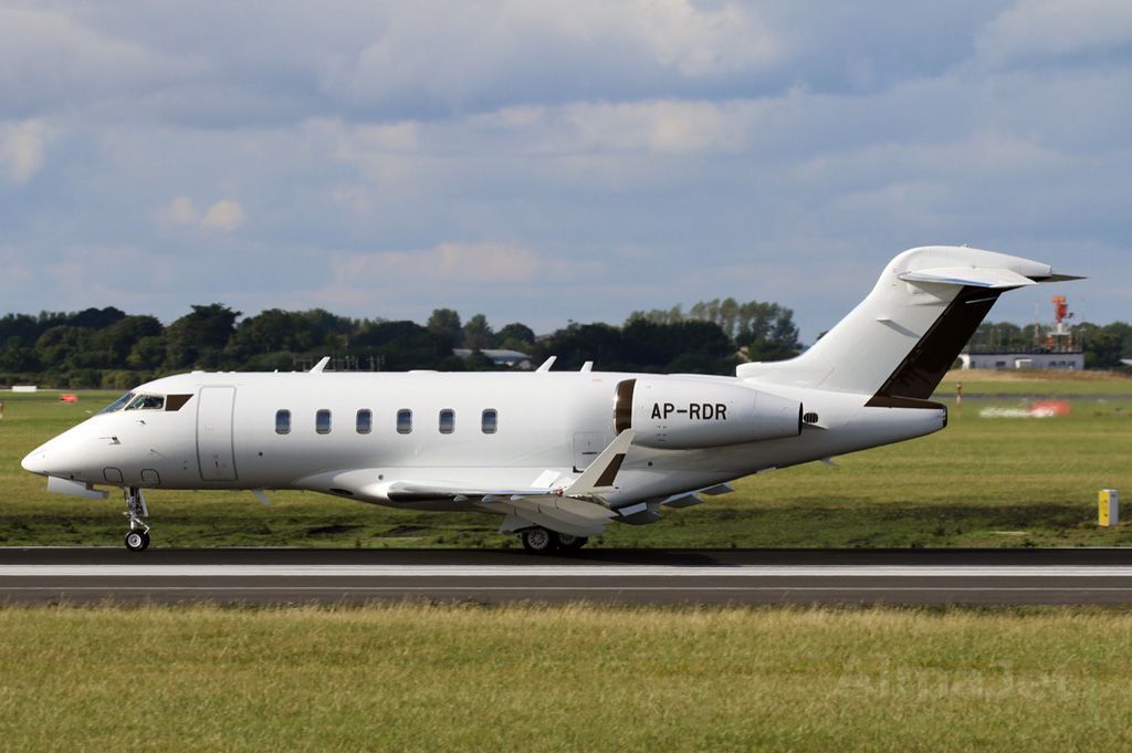 Challenger 350