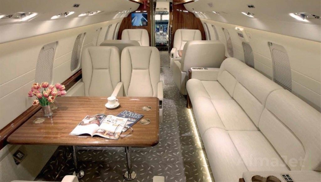 Challenger 605