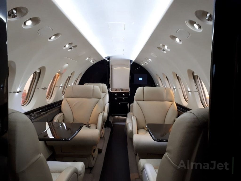 Hawker 800XPi