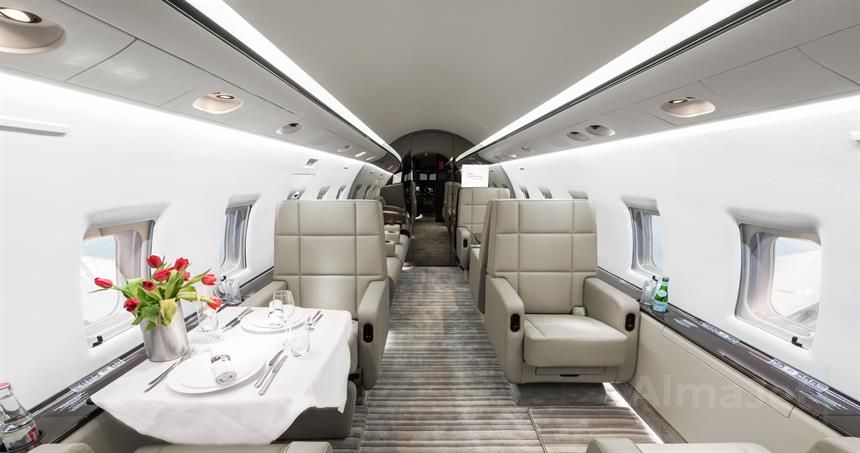 Challenger 604