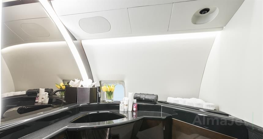 Challenger 604