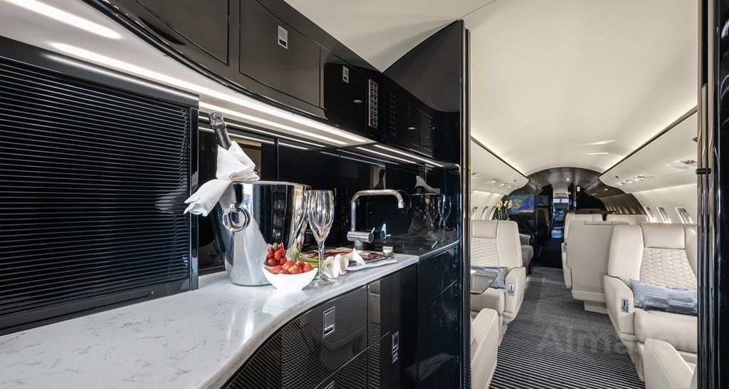 Challenger 604