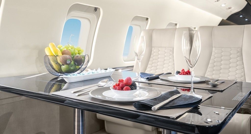 Challenger 604