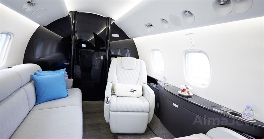 Embraer Legacy 650