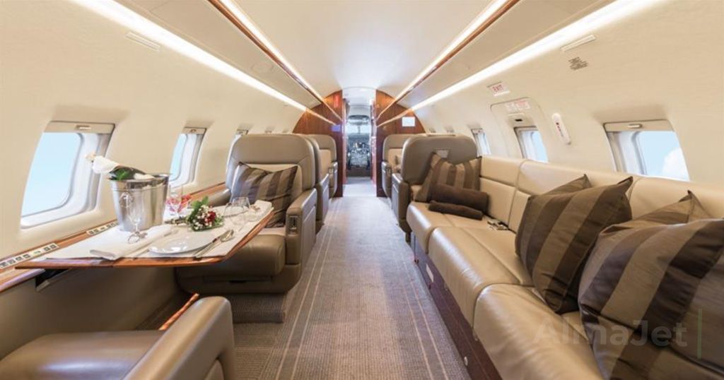 Challenger 604
