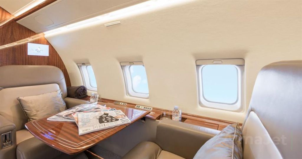 Challenger 604