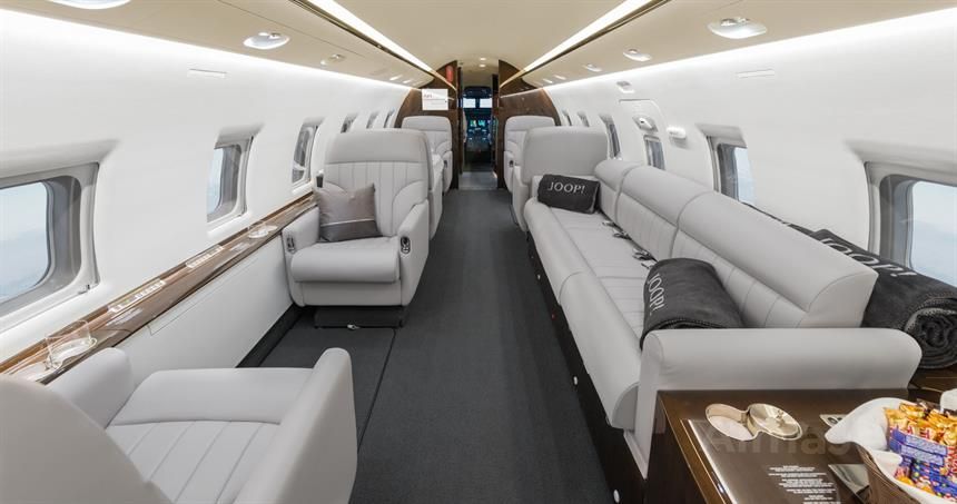 Challenger 604