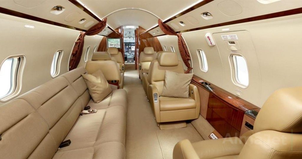 Challenger 300