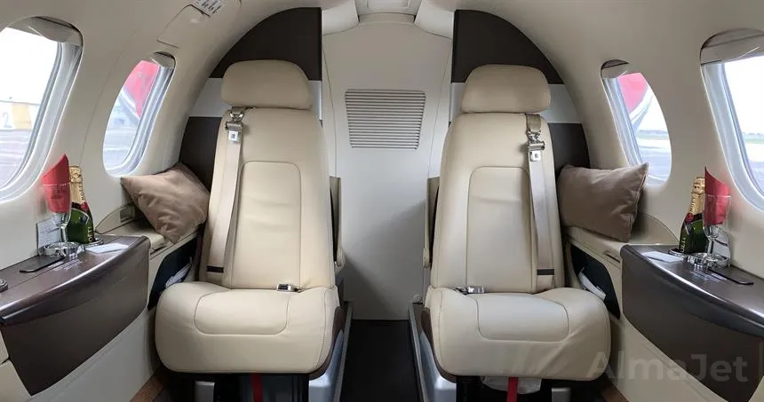 Phenom 100
