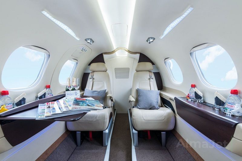 Phenom 100