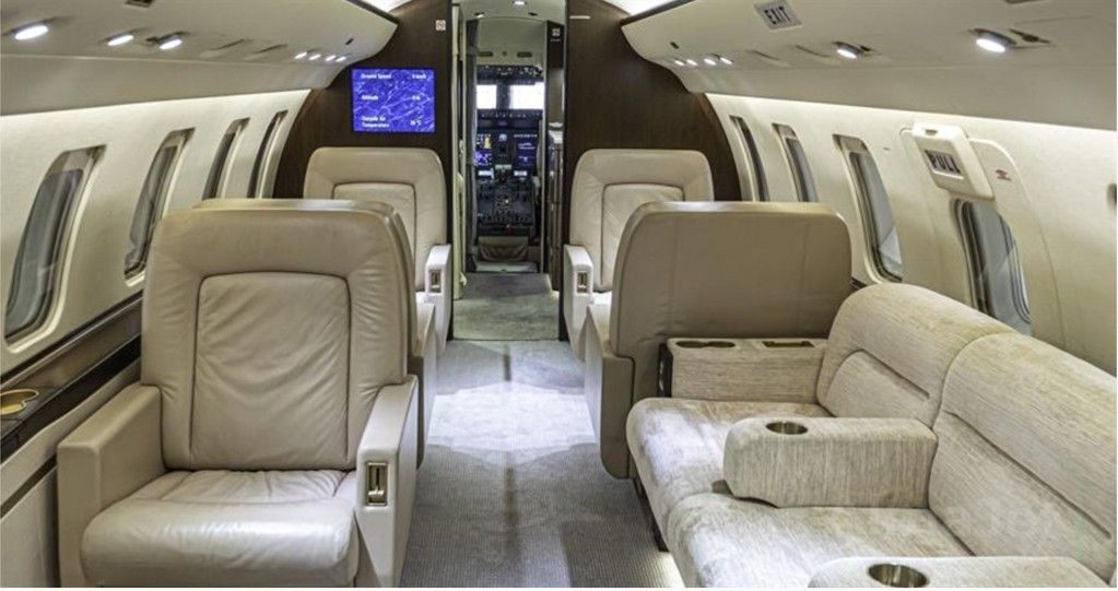 Challenger 605