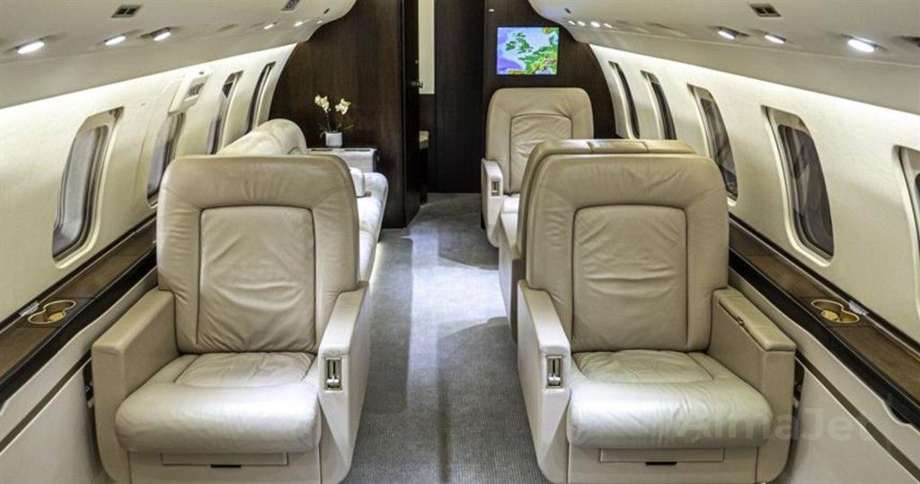 Challenger 605