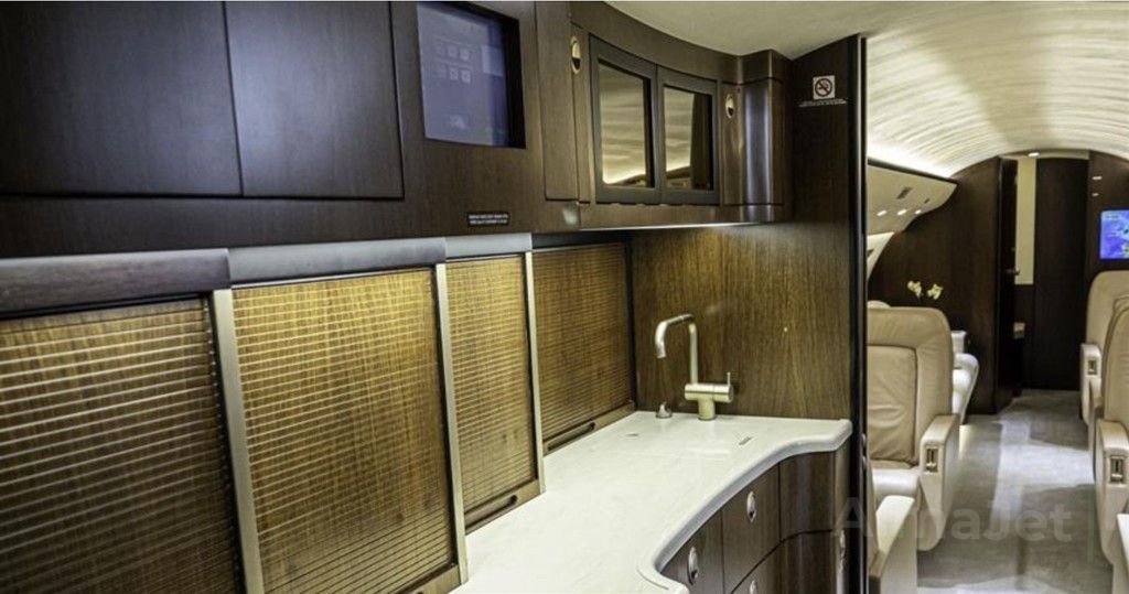 Challenger 605