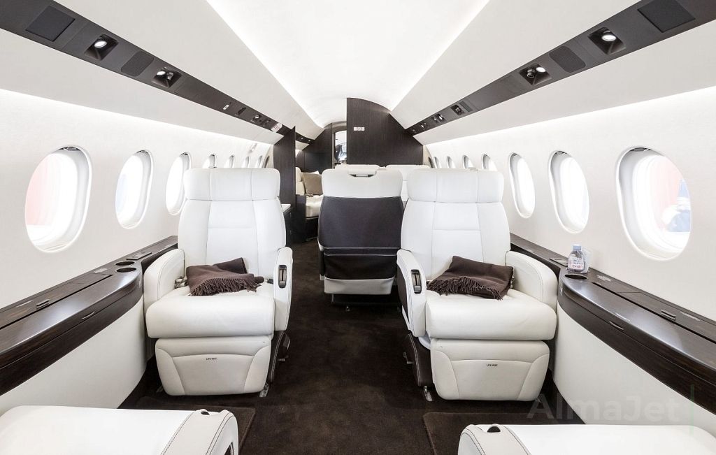 Falcon 900 LX