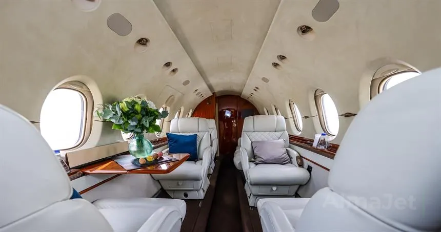 Hawker 900XP