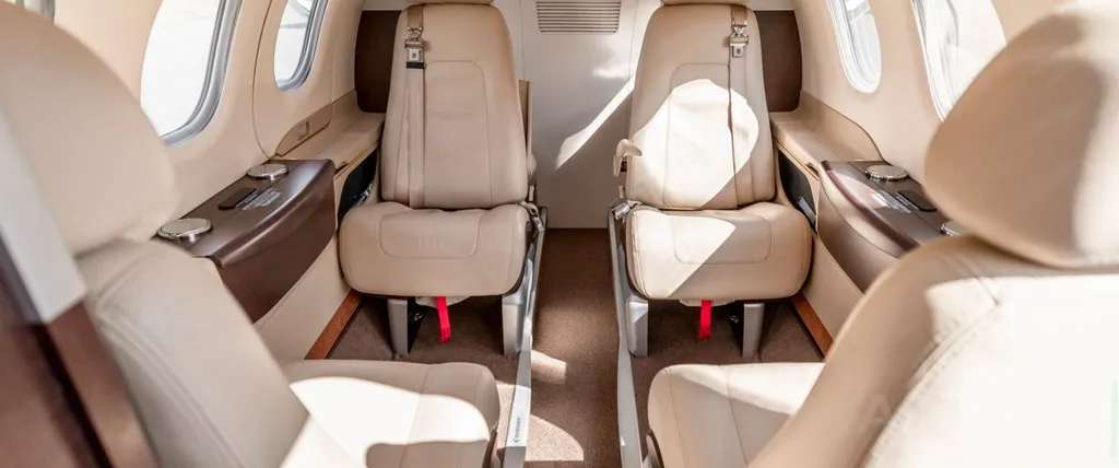 Phenom 100