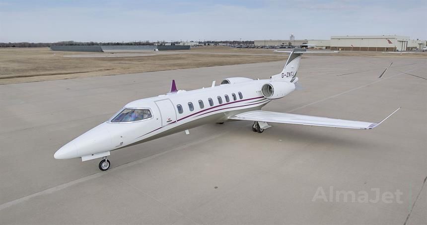 Learjet 75