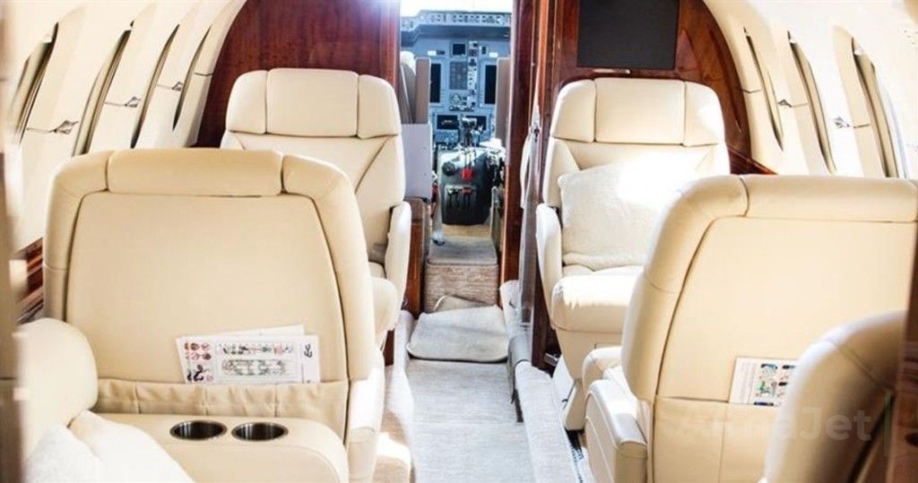 Hawker 800XP