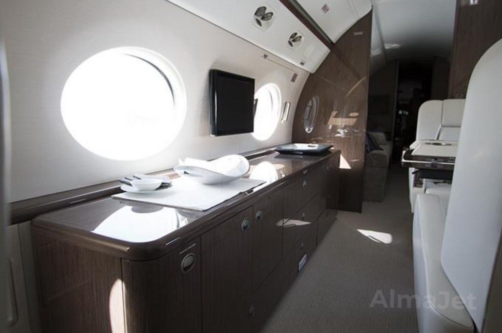 Gulfstream G-550