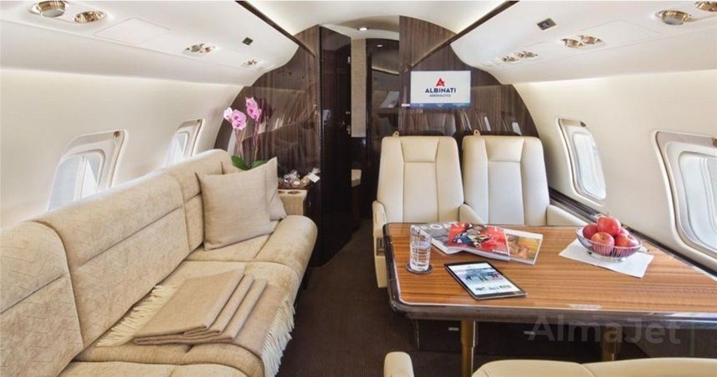 Challenger 604