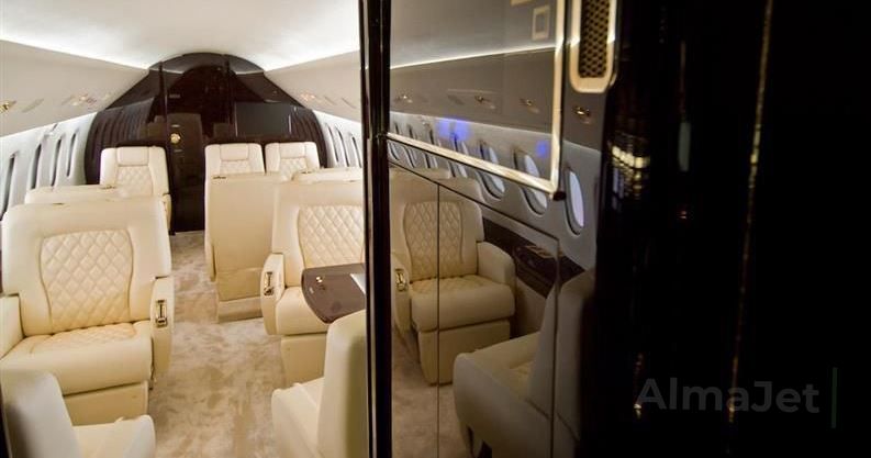 Falcon 2000