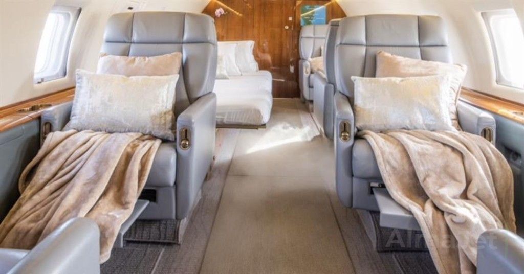 Challenger 604