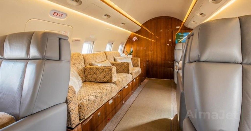 Challenger 604