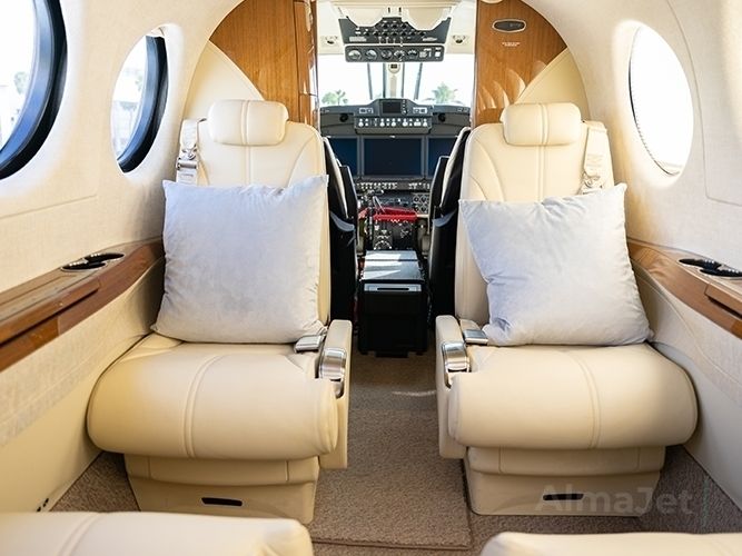 King Air 360