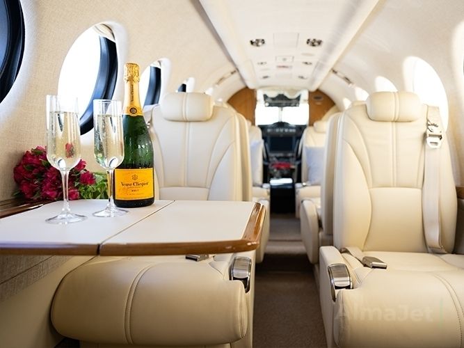 King Air 360