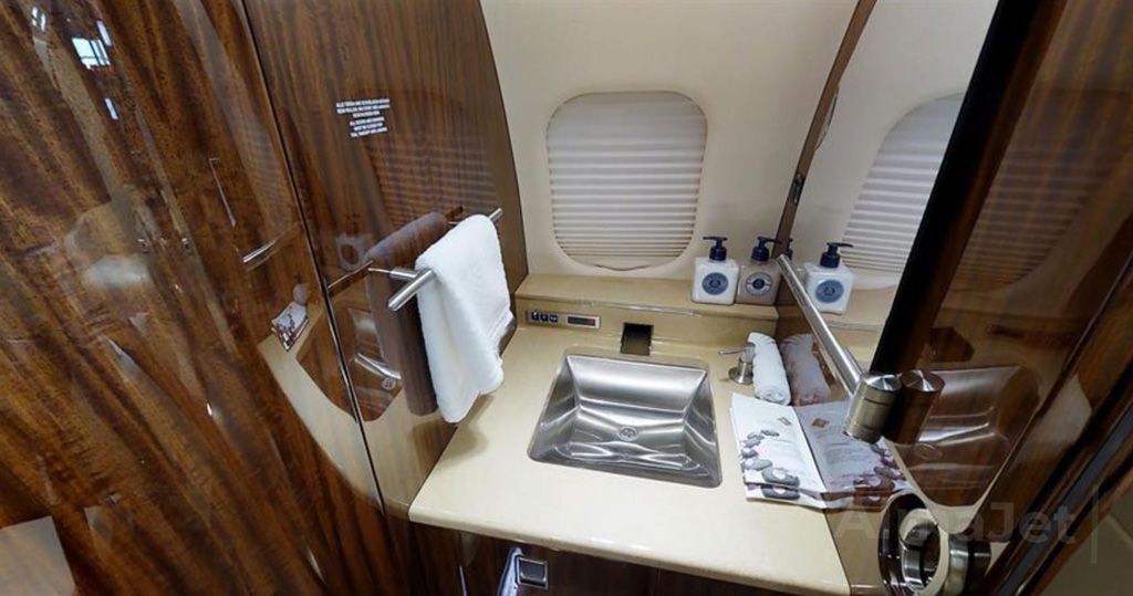 Learjet 60XR