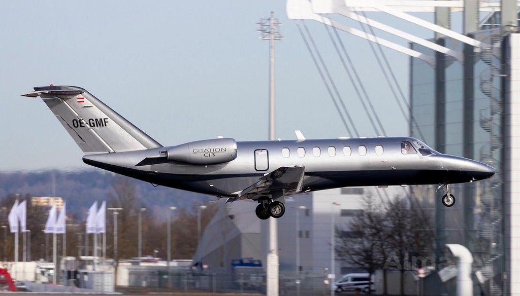 Citation CJ3
