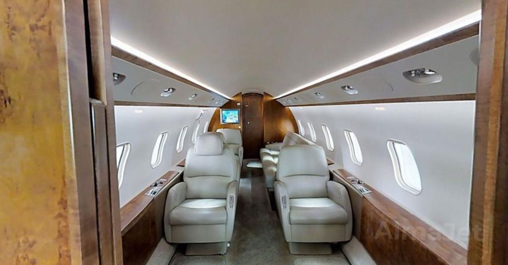 Challenger 300