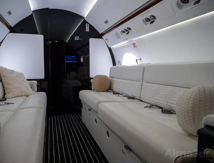 Gulfstream G-550