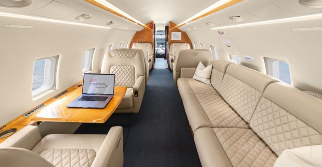 Challenger 604