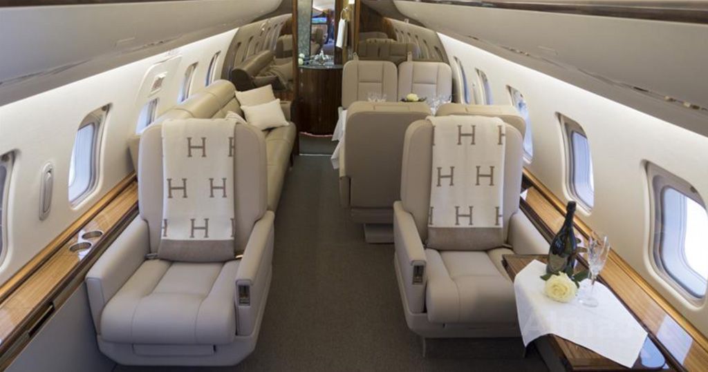 Challenger 604