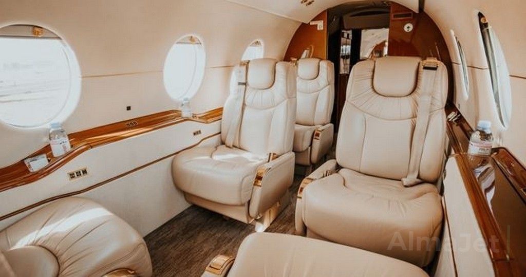 Hawker 400 A