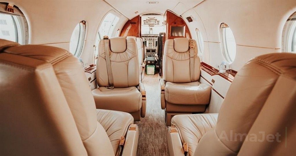 Hawker 400 A