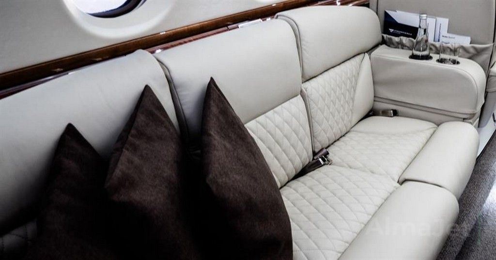 Hawker 900XP
