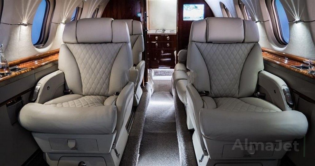 Hawker 900XP