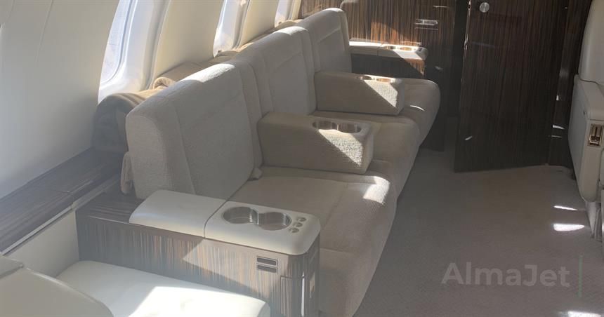 Challenger 605
